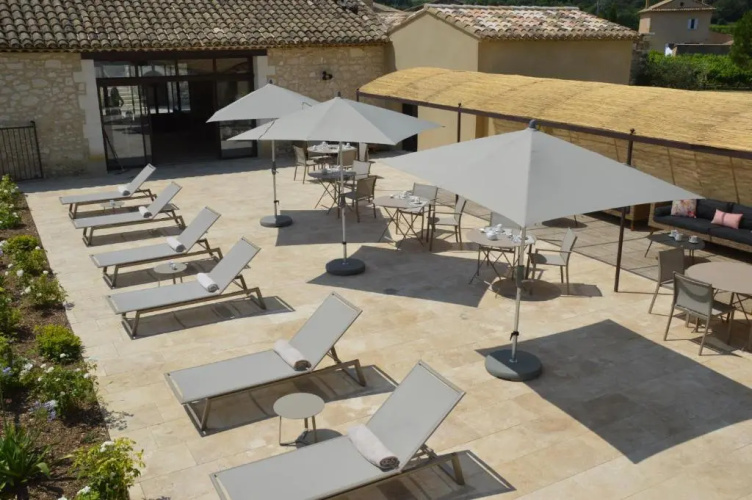Le Clos D'Olea. Gites
