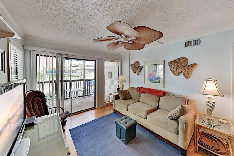 101seasc 3 Bedroom Condo