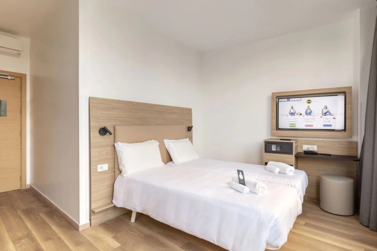 B&B HOTEL Latina
