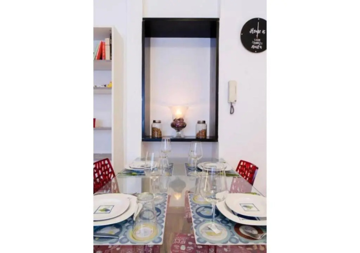 ALTIDO Elegant 1 BR Apt moments from the Sea