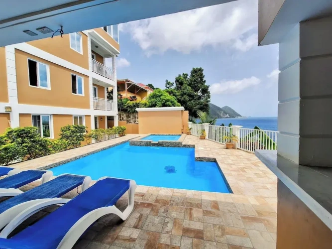2 Bedrooms Apartment with balcony and with mountain view