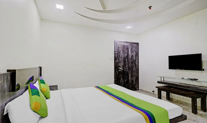 Treebo Trend Hotel Krishna
