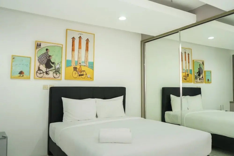Spacious Studio Room Menteng Square Apartment