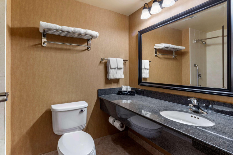 Comfort Inn Sturgeon Falls photo 9