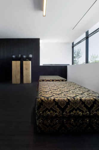 Carbon Hotel - Different Hotels