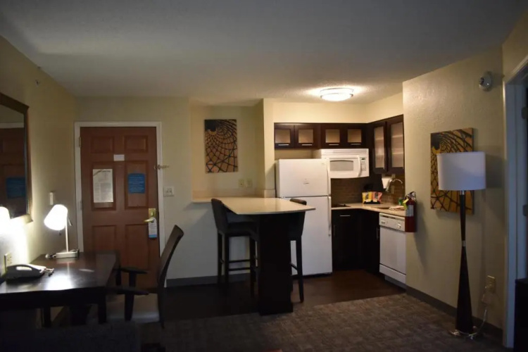 Staybridge Suites Cranbury by IHG