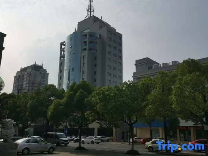 Yinyuan Grand Hotel
