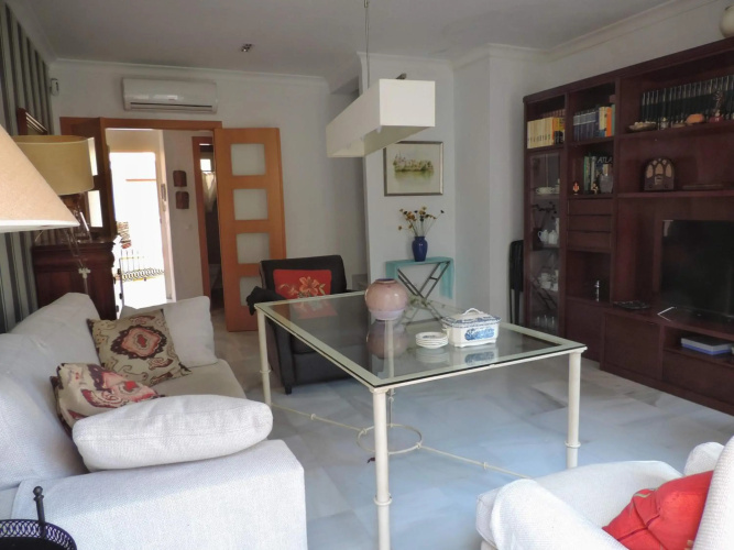 Duplex, terraza, 10 min coche centro Sevilla