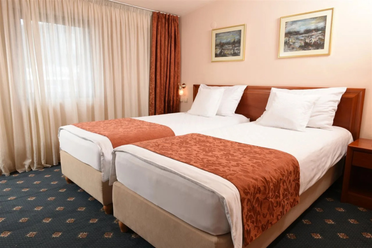 G Hotels