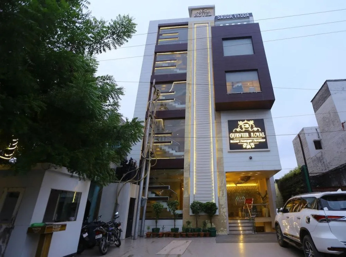 The Gurveer Royal