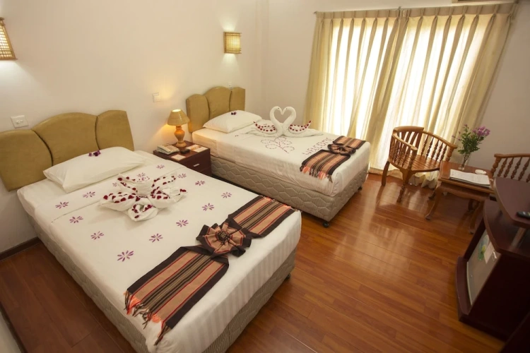 Superior Double room with balcony and with garden view