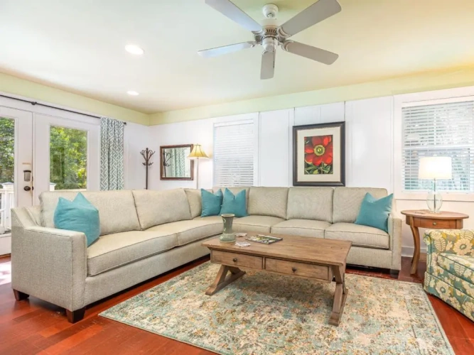 3 Bedrooms Cottage