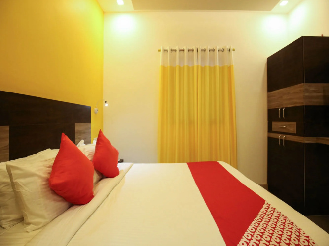 Rail View Residency by OYO Rooms