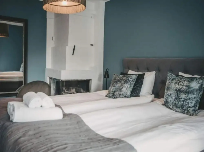 4 Star Hotel Room With Free Breakfast