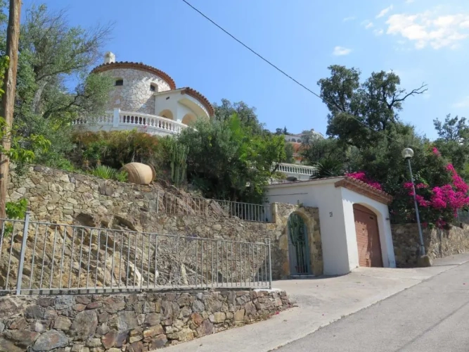 Villa