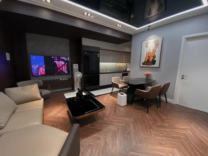 2 Bedrooms Apartment