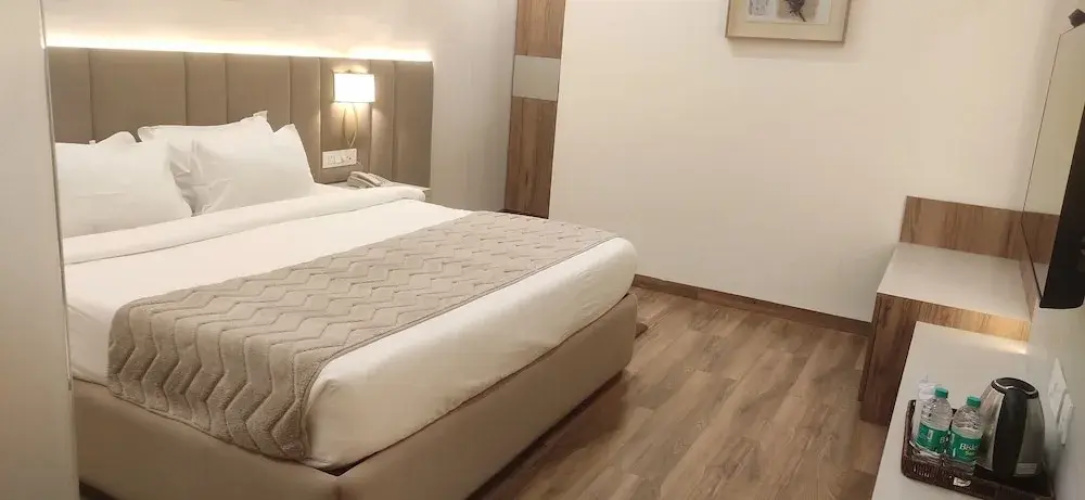 Hotel Pallavi Grand