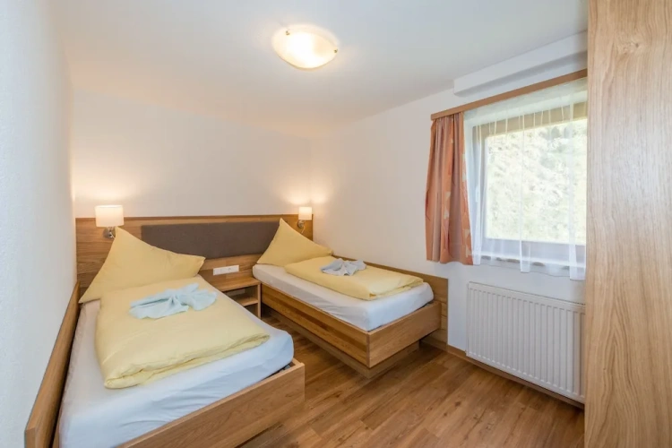2 Bedrooms Comfort room with balcony and with mountain view