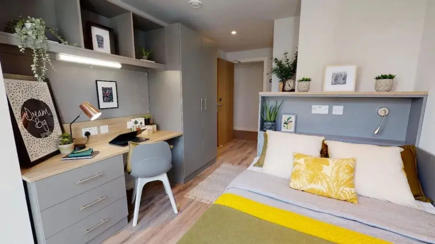 Altus House