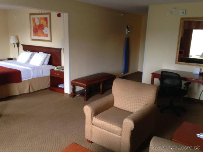 Muncie Place Hotel & Suites