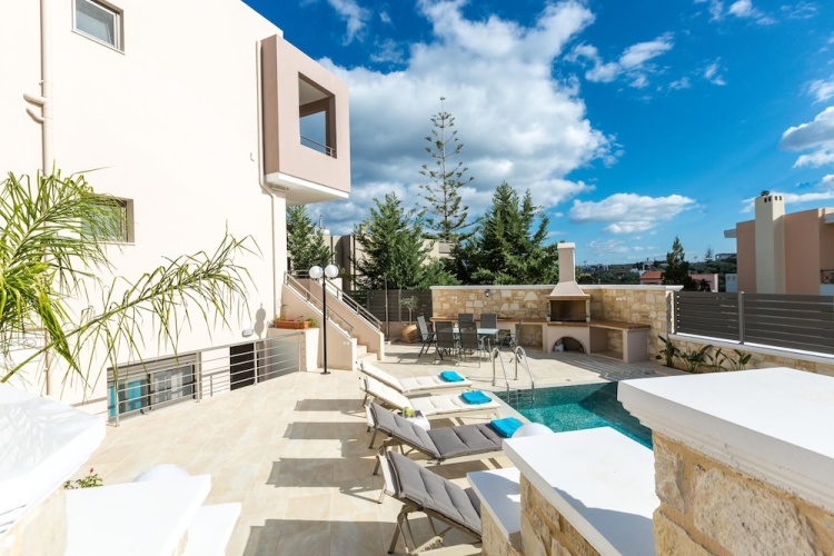 4 Bedrooms Comfort Villa