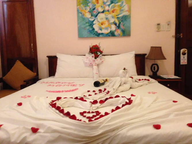 Holiday Diamond Hotel