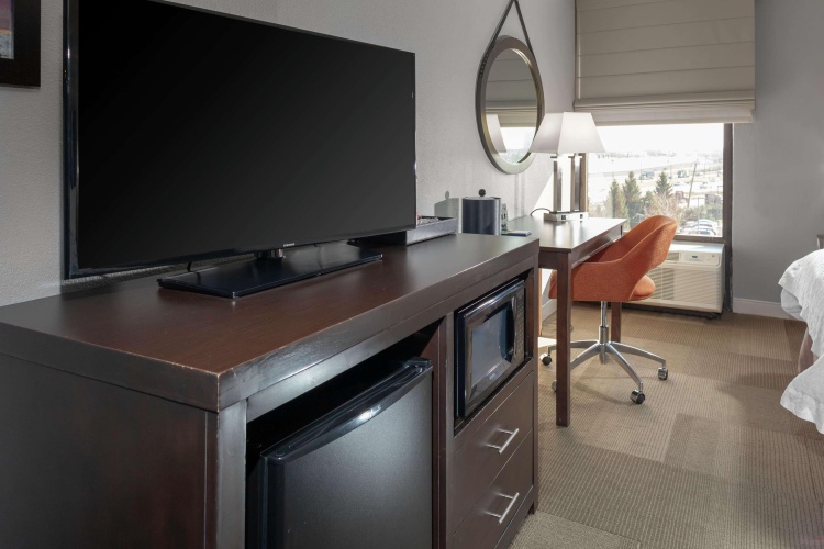 Holiday Inn Express Newark Airport - Elizabeth photo 8