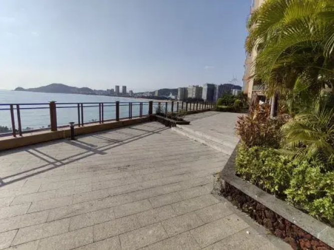 Green Seaview Holiday Apartment