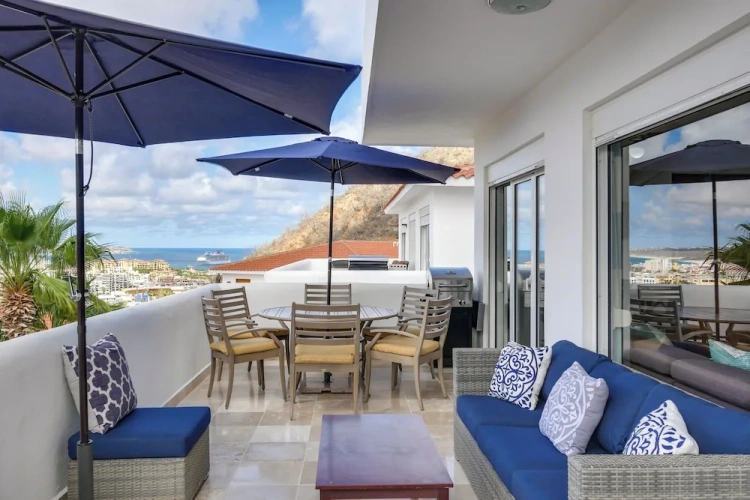 3 Bedrooms Apartment with balcony