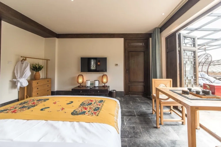 Comfort room