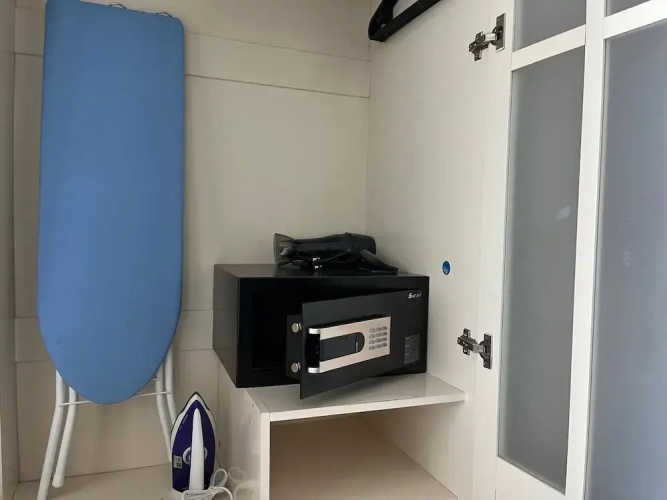 6-17 - 2 Bdr Condo With Balcony and Shared Pool