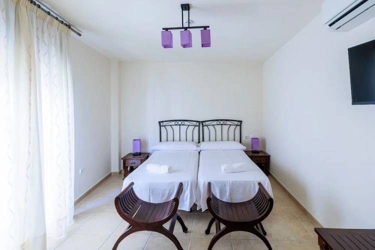 Economy Twin room