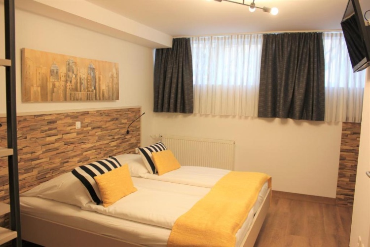 Standard Double Basement room