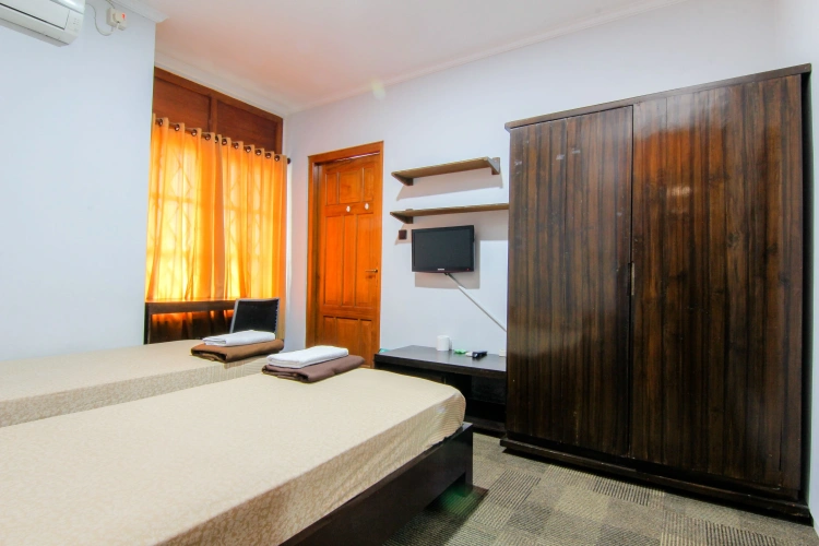 Standard Twin room