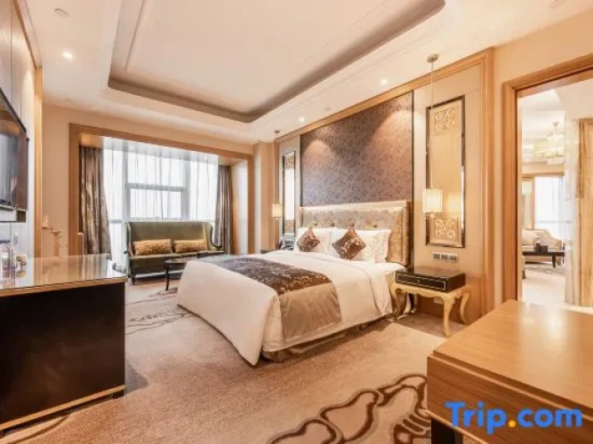 Ambassador Double Suite