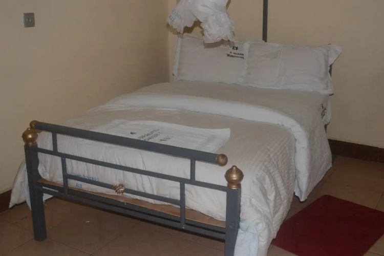 Olorropil Hotel