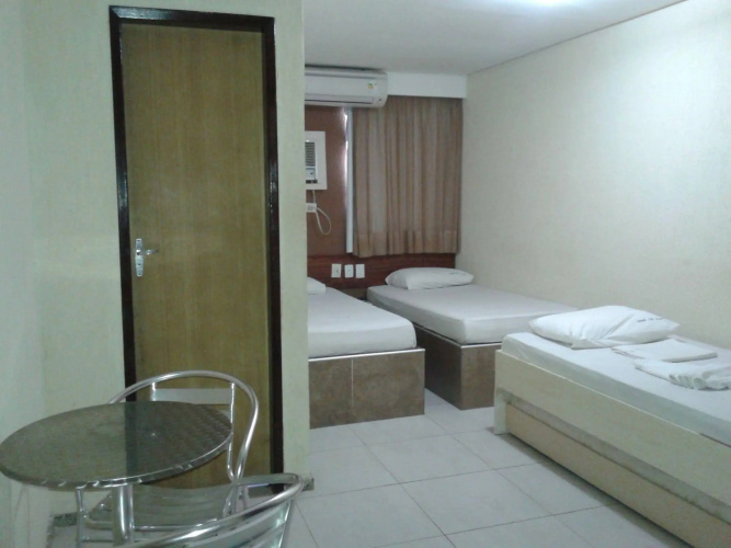 Hotel Uzi Praia