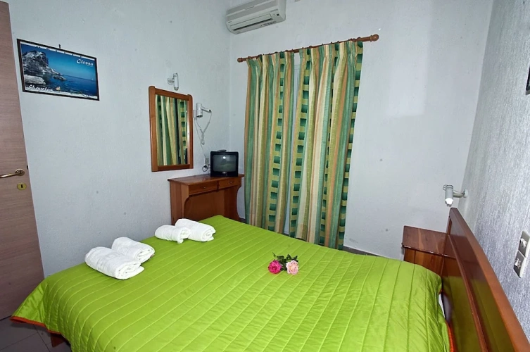 1 Bedroom Apartment with balcony and with view