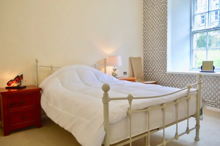 Central 3 Bedroom Flat