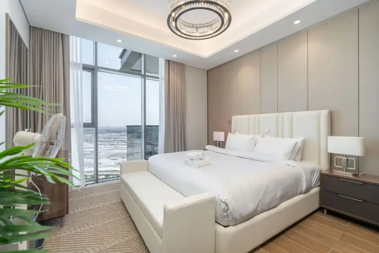 Fabulous and Spacious 2BR in Nobles Tower
