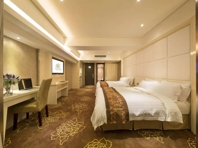 Rio Hotel