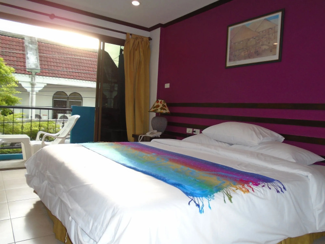 South Siam Guesthouse Kata