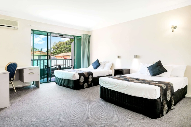 Standard Quadruple room