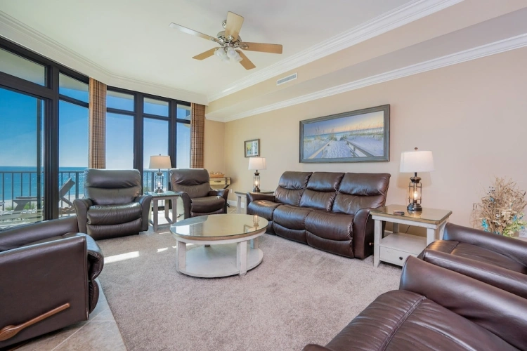 3 Bedrooms Standard room
