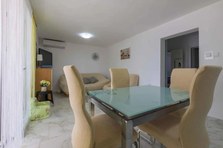 Apartment in Selce 39426
