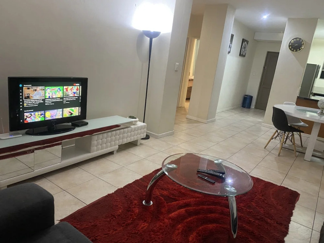 77 Grayston Apartment