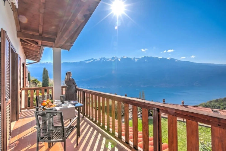 Family Apartment with balcony