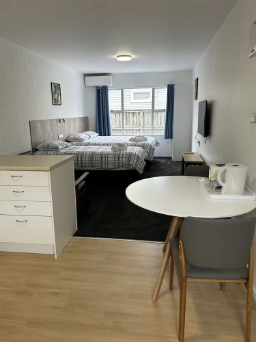 Avon Apartments