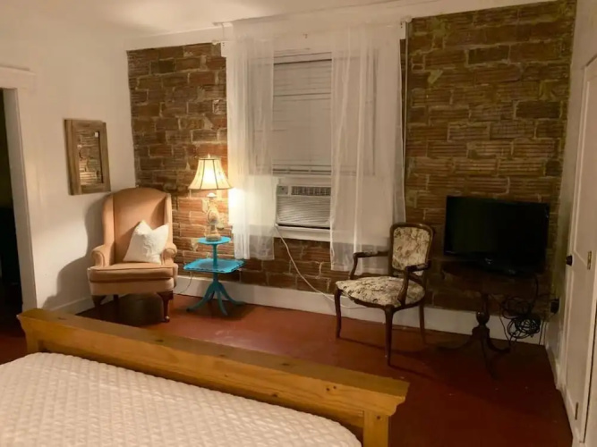 Historic Whiting Hotel Suites