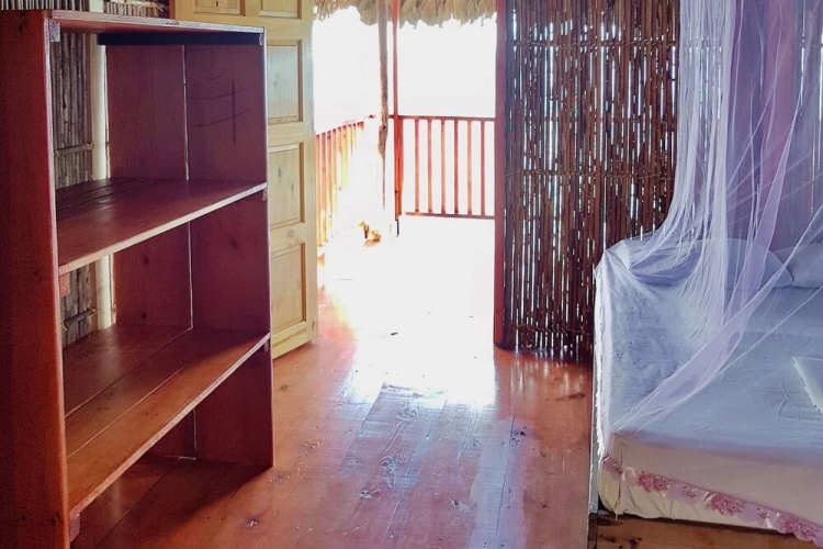 San Blas Private Oceanfront Cabin